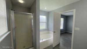 2387 Brian Lakes Dr E in Jacksonville, FL - Building Photo - Building Photo