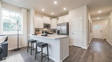 1184 Martin Rd in Breinigsville, PA - Building Photo - Building Photo