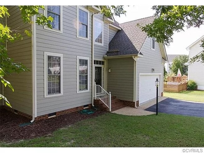 8292 La Gorce Pl in Mechanicsville, VA - Foto de edificio - Building Photo