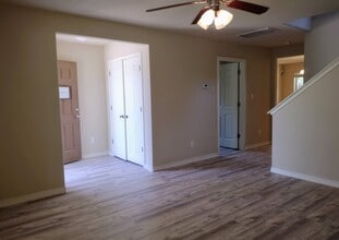 126 Preston Trl in San Marcos, TX - Building Photo - Building Photo