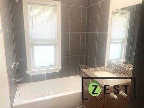 652-654 E Philadelphia St in Detroit, MI - Building Photo - Building Photo