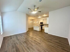 2405 Northcreek Ln in Oklahoma City, OK - Building Photo - Building Photo