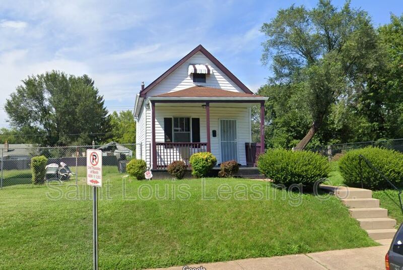 925 Elias Ave in St. Louis, MO - Foto de edificio