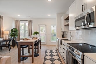 The Arrowood in Charlottesville, VA - Foto de edificio - Building Photo