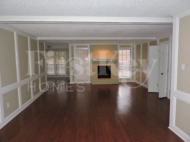 143 Walnut Creek Rd in Memphis, TN - Foto de edificio - Building Photo