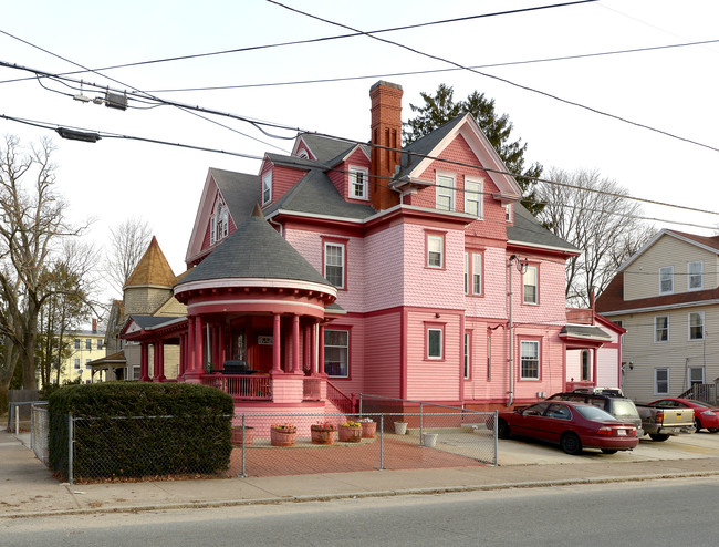 24 Park Ave in Attleboro, MA - Building Photo - Building Photo