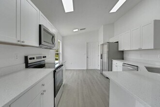 528 Drayton Rd in Winter Haven, FL - Building Photo - Building Photo