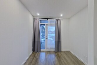 11503-276 76 Ave NW in Edmonton, AB - Building Photo - Building Photo