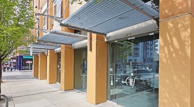 & 2415 Shattuck-Manville Apartments in Berkeley, CA - Building Photo - Primary Photo