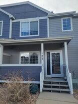 19253 E Idaho Dr, Unit 102 in Aurora, CO - Building Photo