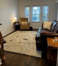 2310 W Winnemac Ave in Chicago, IL - Building Photo - Building Photo