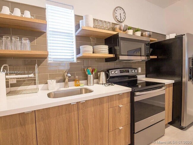 920 SW 9th St in Miami, FL - Building Photo - Building Photo
