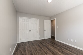 1147 E Elm St in Springfield, MO - Building Photo - Building Photo