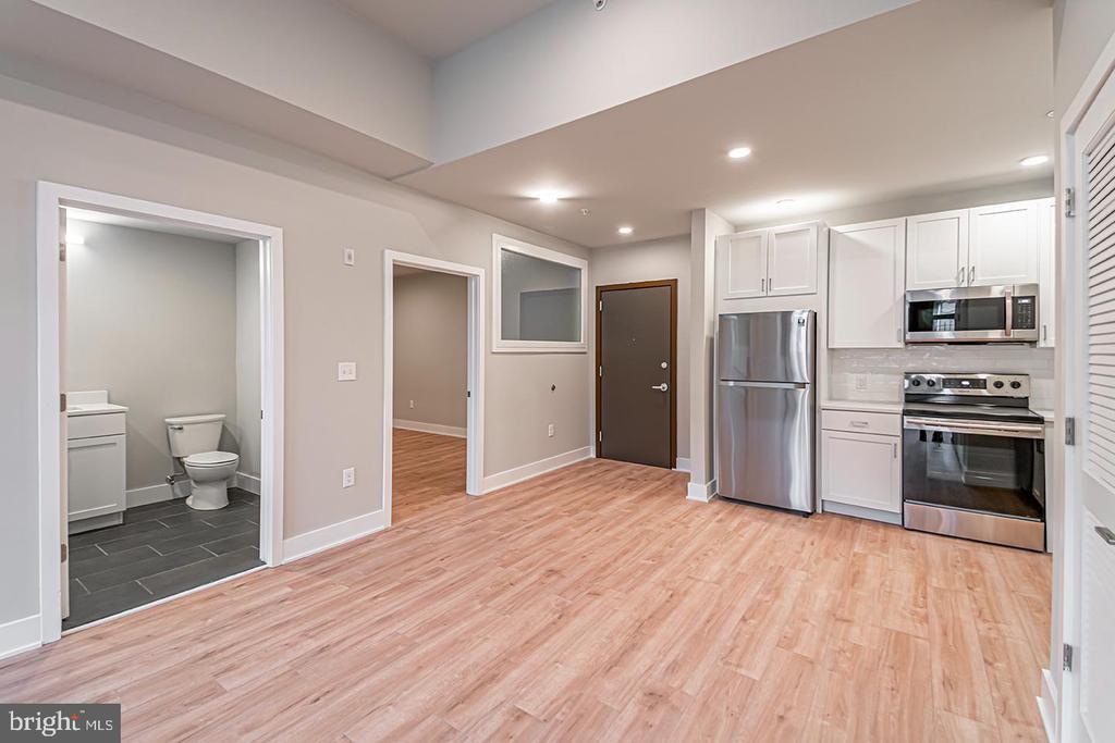 1300 S 19th St in Philadelphia, PA - Building Photo
