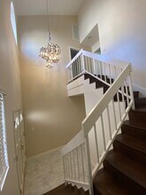 5200 White Oak Ave in Encino, CA - Building Photo - Building Photo