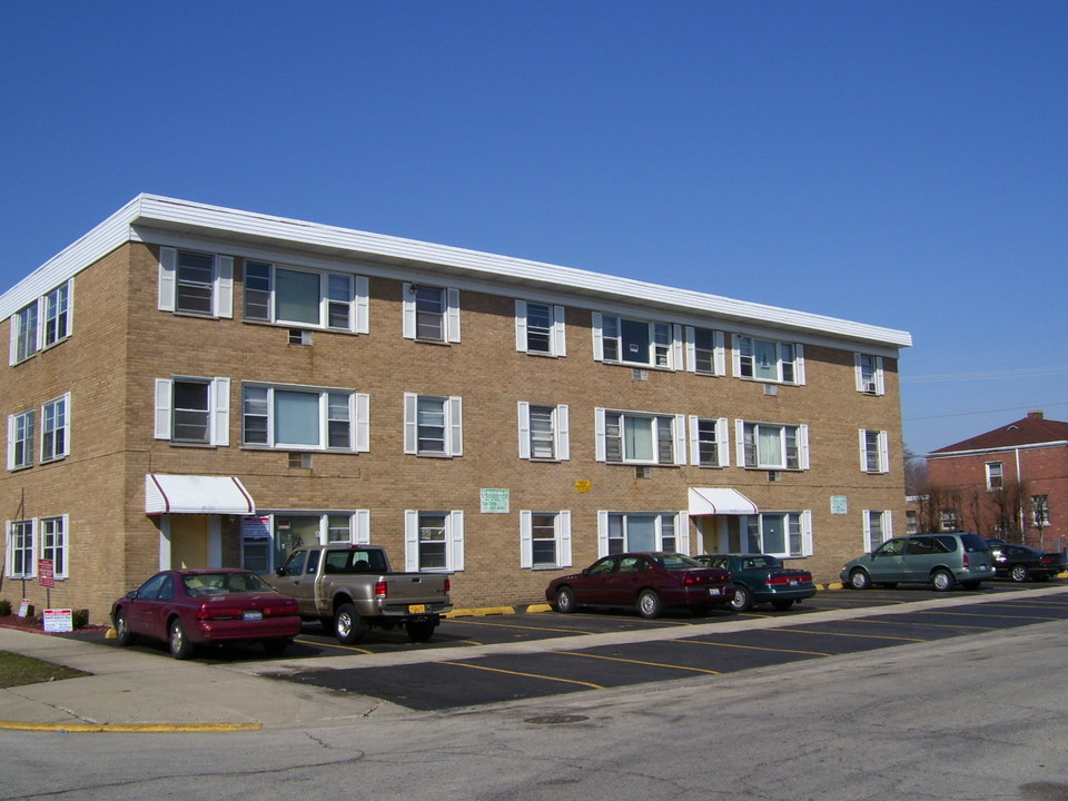 1500-1504 N 22nd Ave in Melrose Park, IL - Building Photo