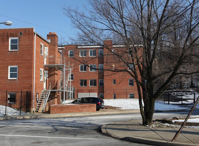 209 Atlantic St SE in Washington, DC - Foto de edificio - Building Photo