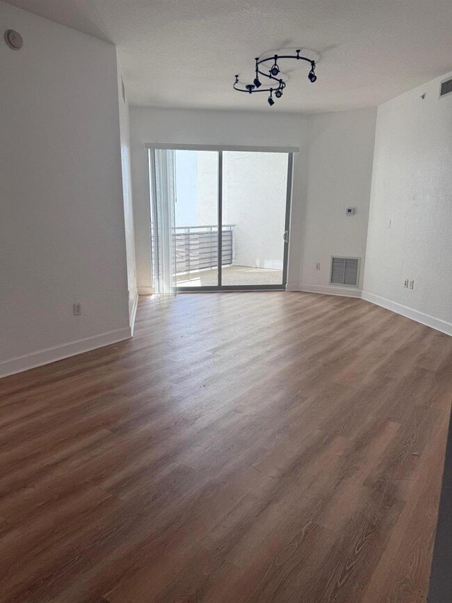 1830 Radius Dr, Unit 1220 in Hollywood, FL - Building Photo - Building Photo