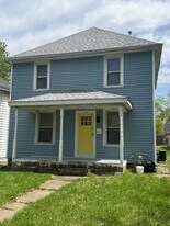 147 15th St in Silvis, IL - Building Photo