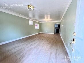 986 Eastlawn in Windsor, ON - Building Photo - Building Photo