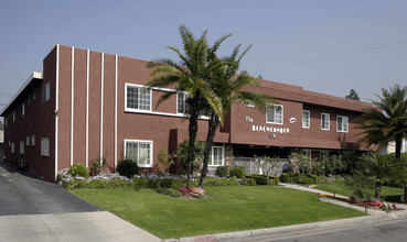 The Beachcomber Apartments in La Mirada, CA - Building Photo - Other