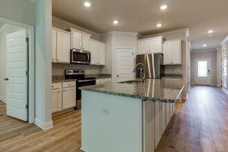 183 Lightning Bug Ln in Freeport, FL - Building Photo - Building Photo