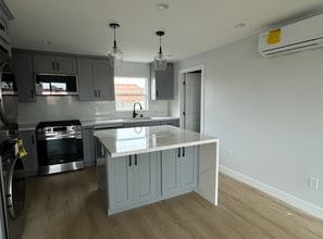 18507 Burin Ave in Redondo Beach, CA - Building Photo - Building Photo