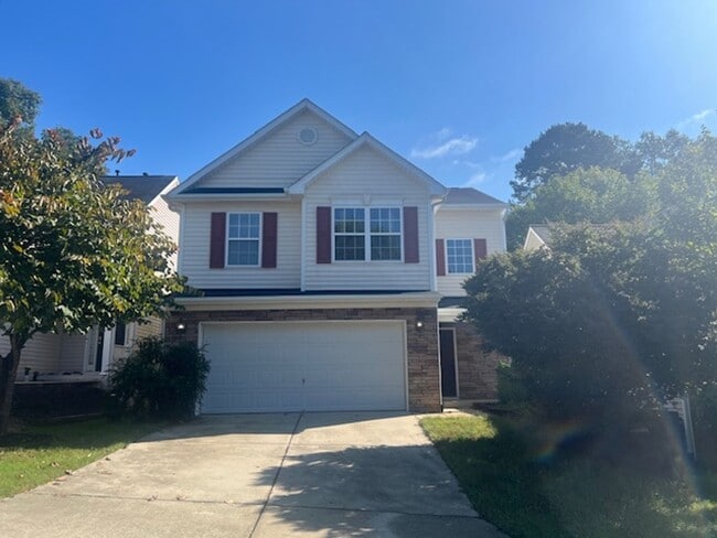 property at 8 Grosbeak Ln