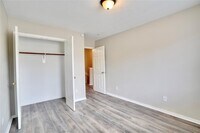 10037 Morocco Rd photo'