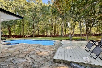 558 Kenwood Rd in Fayetteville, GA - Building Photo - Building Photo