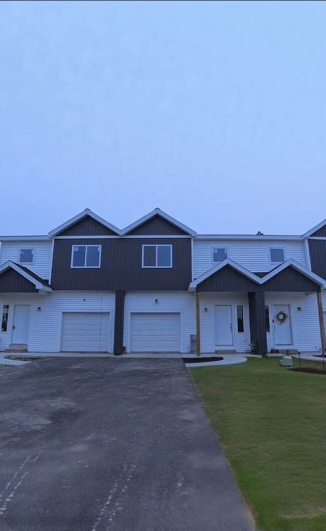 property at 15 Giovanni Ct