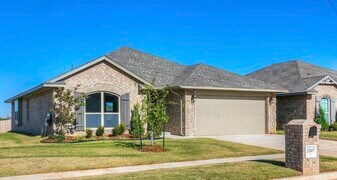 3049 NW 183rd St in Edmond, OK - Building Photo