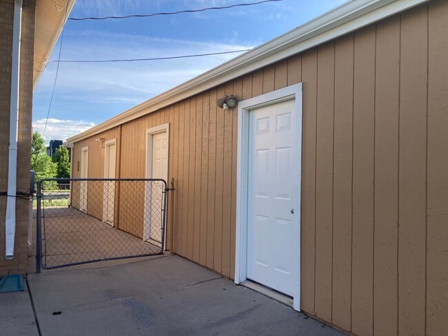 2544 Joliet St, Unit #C in Aurora, CO - Building Photo - Building Photo