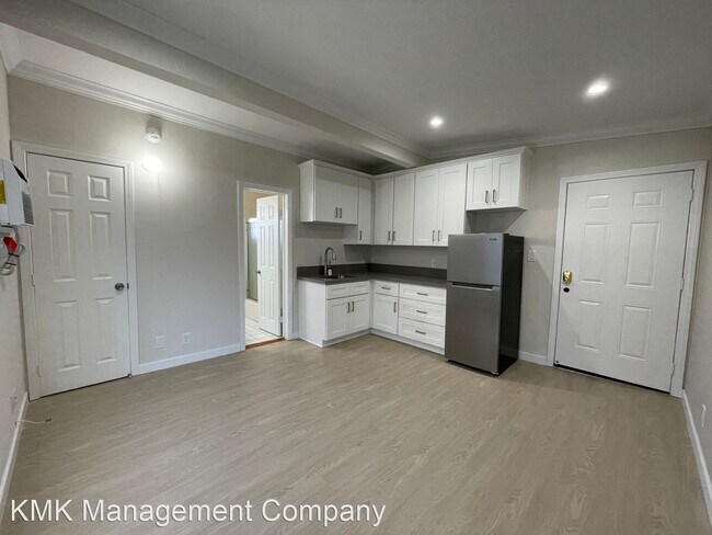 1733 Granville Ave in Los Angeles, CA - Building Photo - Building Photo