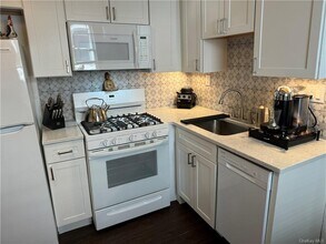 593 Piermont Ave in Piermont, NY - Building Photo - Building Photo