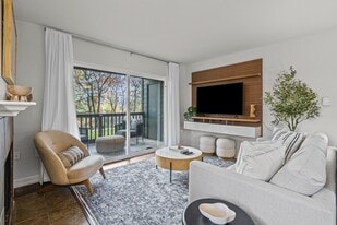 Timbers at Tualatin in Tualatin, OR - Building Photo