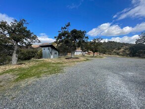 2103 Little Applegate Rd in Jacksonville, OR - Building Photo - Building Photo