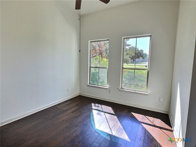 property at 1921 Hunters Cove