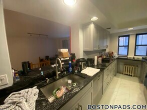 452 Park Dr in Boston, MA - Building Photo - Building Photo