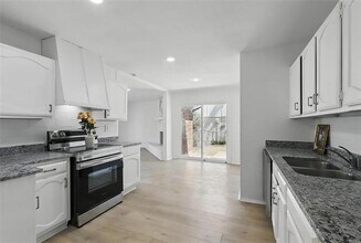 1329 Steinburg Ln in Fort Worth, TX - Building Photo - Building Photo