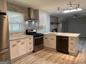 3158 Shabromat Way in Chamblee, GA - Building Photo - Building Photo