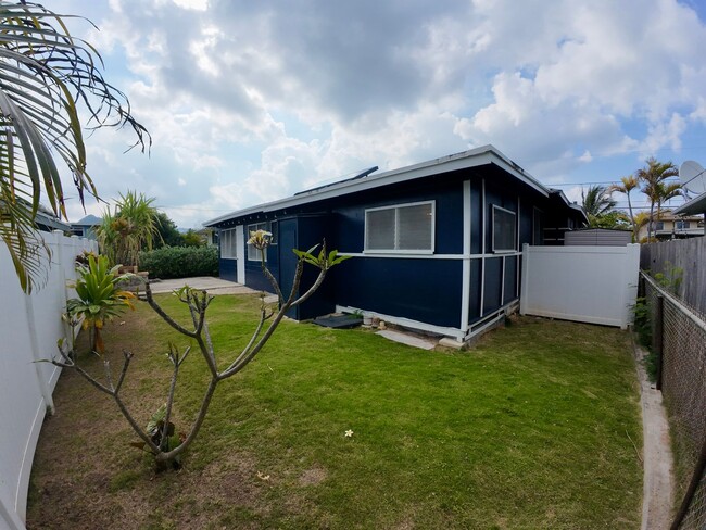 property at 613 Auwai St