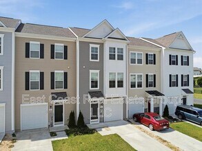 22 Kirby Ct in Bunker Hill, WV - Building Photo - Building Photo