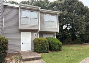 119 Governors Dr in Forest Park, GA - Building Photo