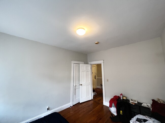 1173 Commonwealth Ave, Unit 9 in Boston, MA - Building Photo - Building Photo