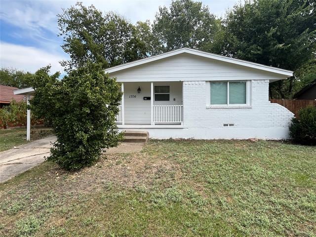 property at 1706 Curtis Dr