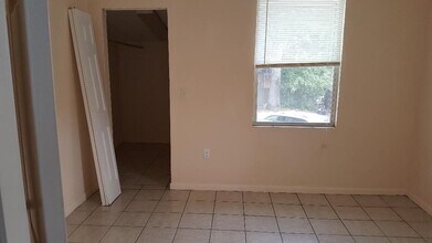 1818 5th St, Unit 1 in Sarasota, FL - Building Photo - Building Photo