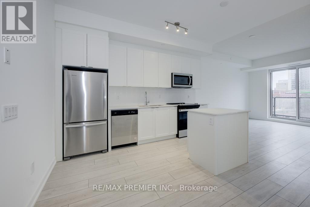 55-455 Duke St W in Kitchener, ON - Building Photo