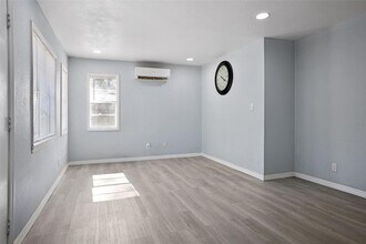 524 6th Ave NE in Largo, FL - Building Photo - Building Photo