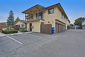 1057 Reed Ter in Sunnyvale, CA - Building Photo - Building Photo